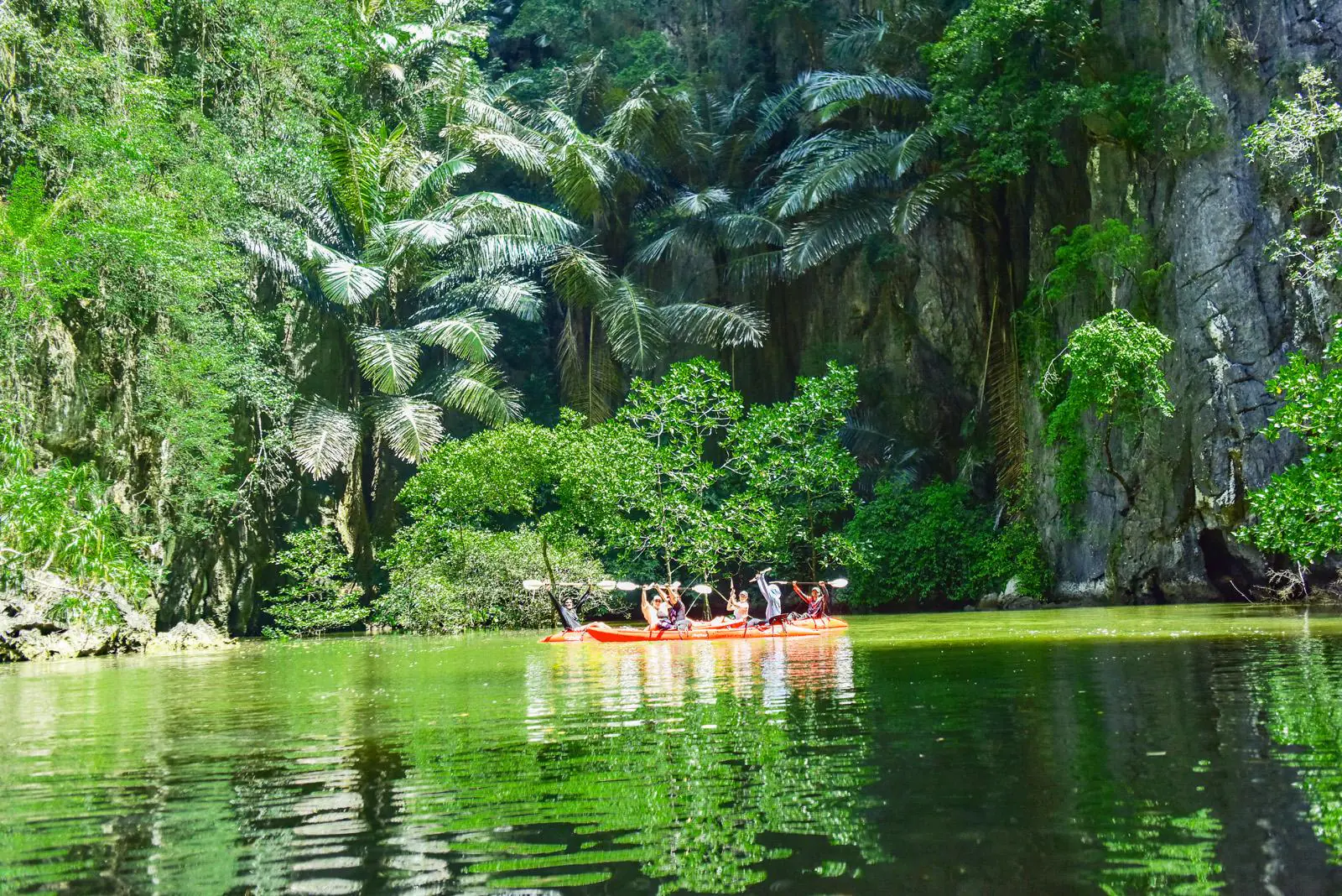 sea cave kayak at bor thor, sea cave kayak tours, bor thor kayaking, bor thor krabi