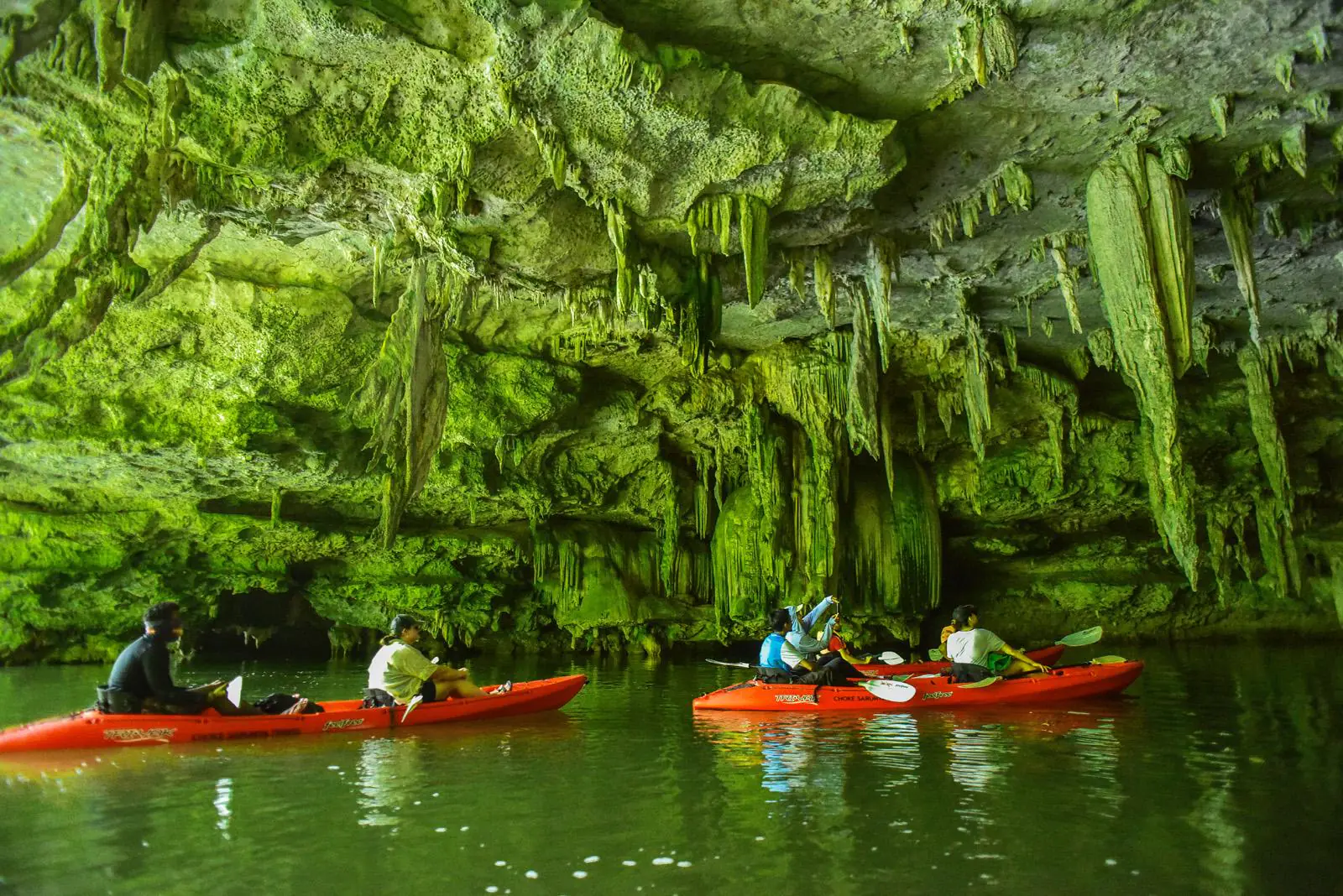 sea cave kayak at bor thor, sea cave kayak tours, bor thor kayaking, bor thor krabi