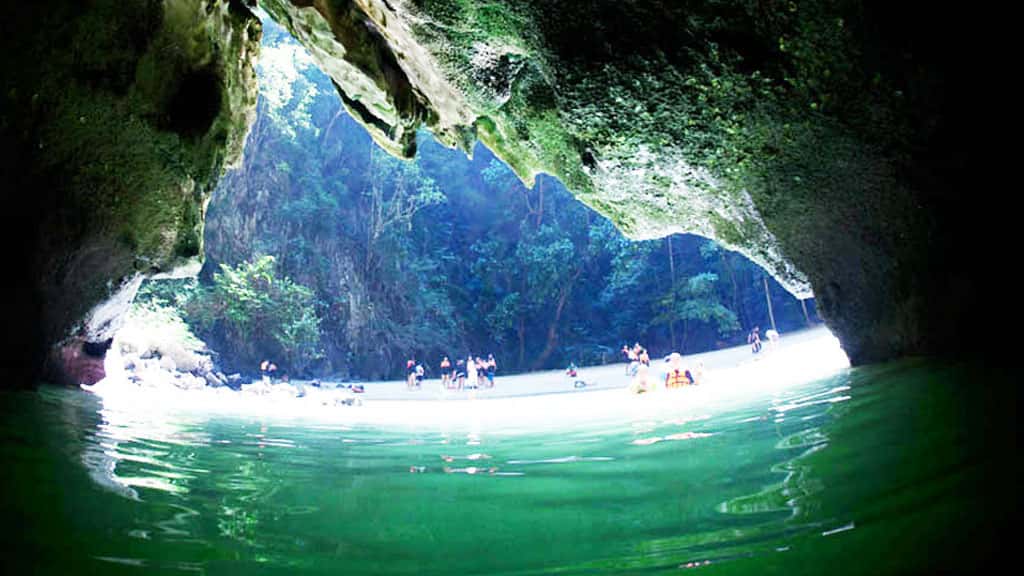 4 Islands and Emerald Cave