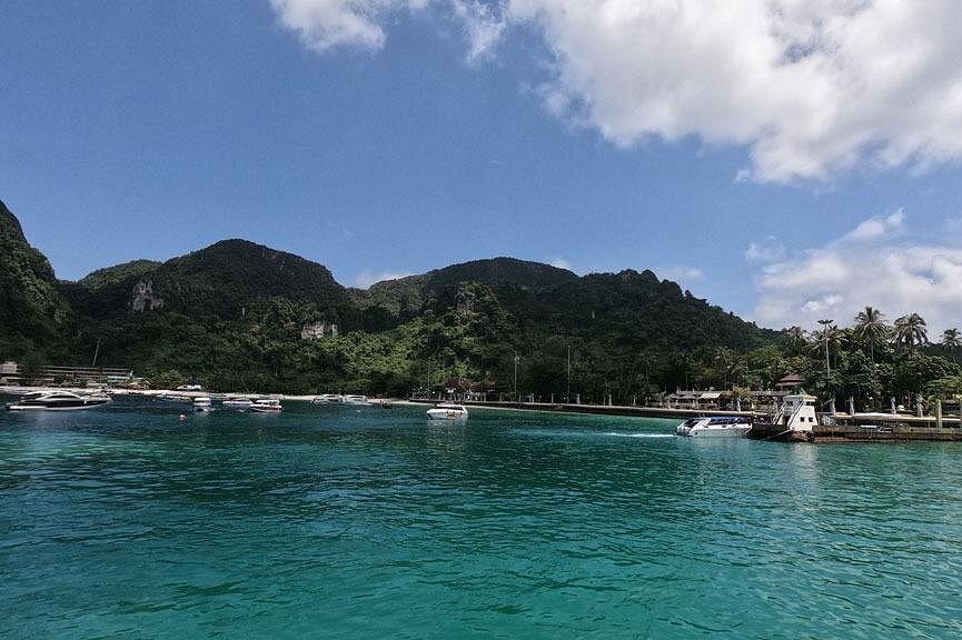 Phi Phi Island Snorkeling Tour From Phuket By Big Boat