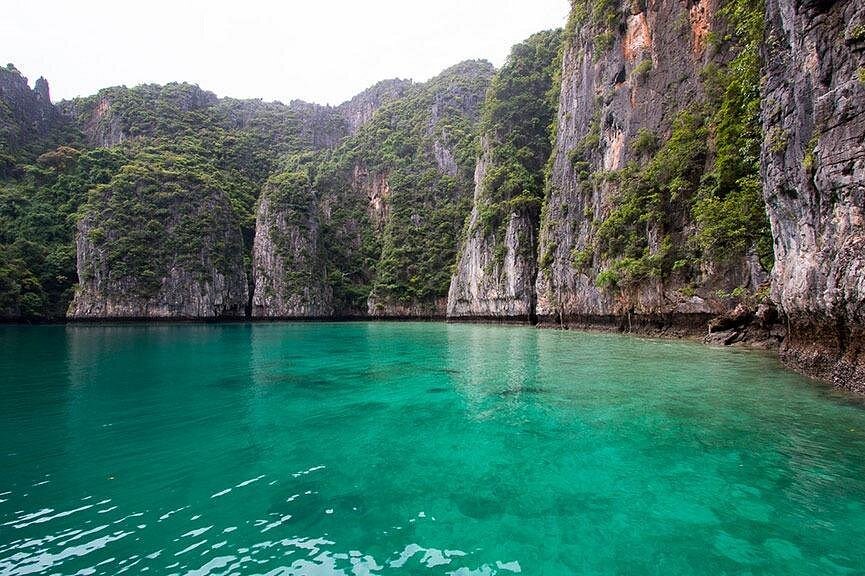 Phi Phi Island Snorkeling Tour From Phuket By Big Boat