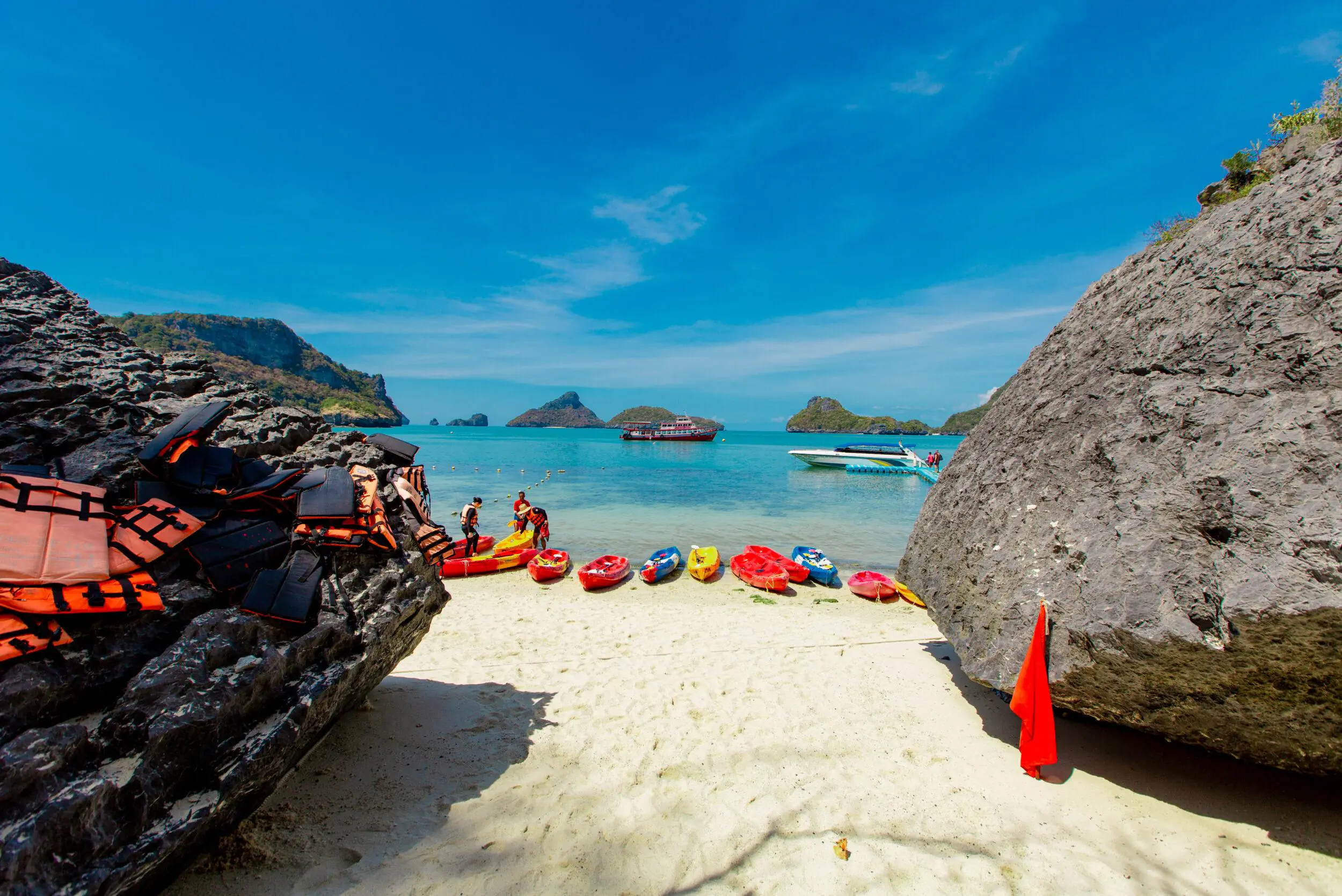 Sea Kayaking at Ang Thong Marine Park Tour From Koh Samui
