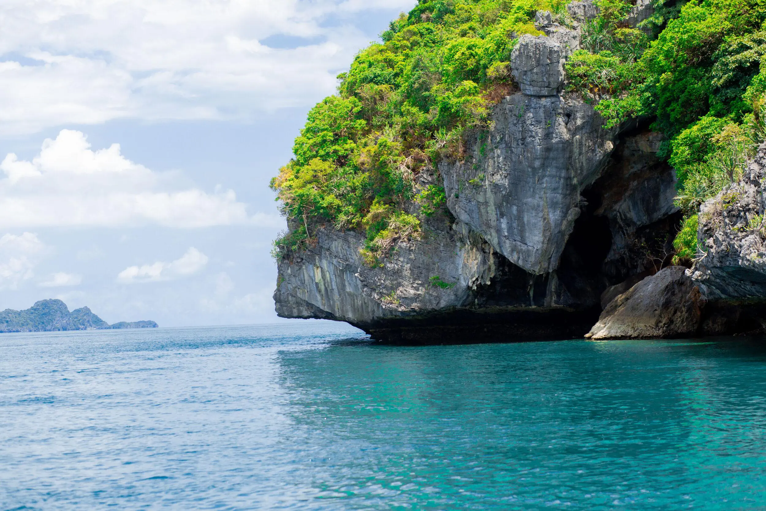 Sea Kayaking at Ang Thong Marine Park Tour From Koh Samui