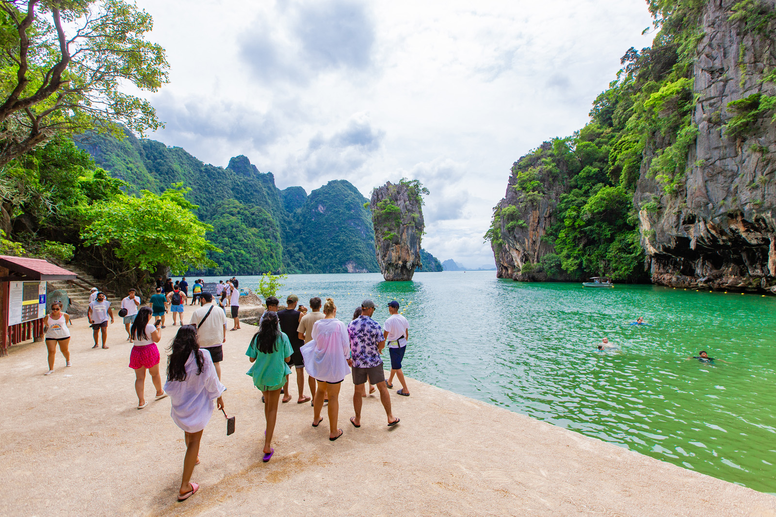 James Bond Island Famous Canoe Tour by Speedboat