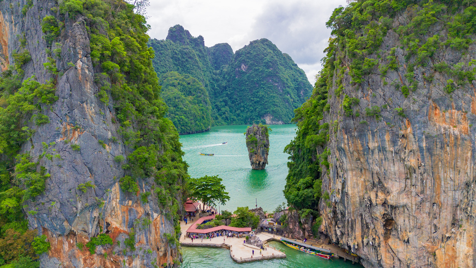 James Bond Island Famous Canoe Tour by Speedboat