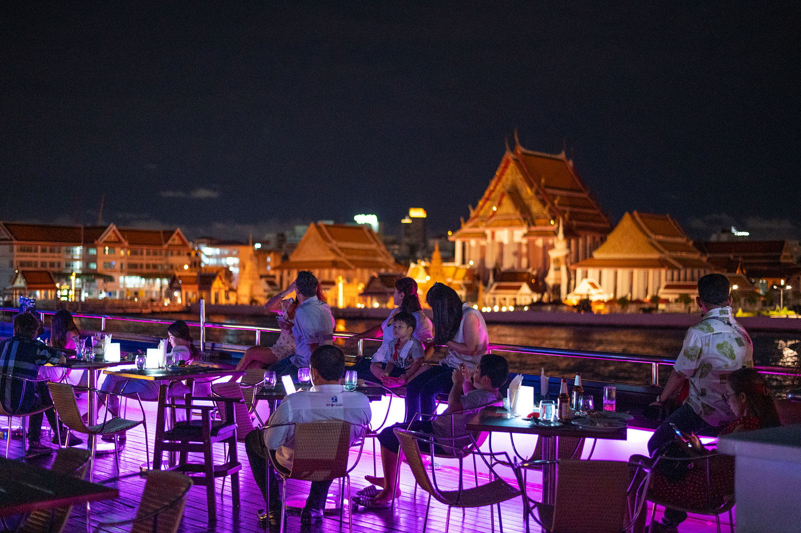 Wonderful Pearl Dinner Cruise Bangkok