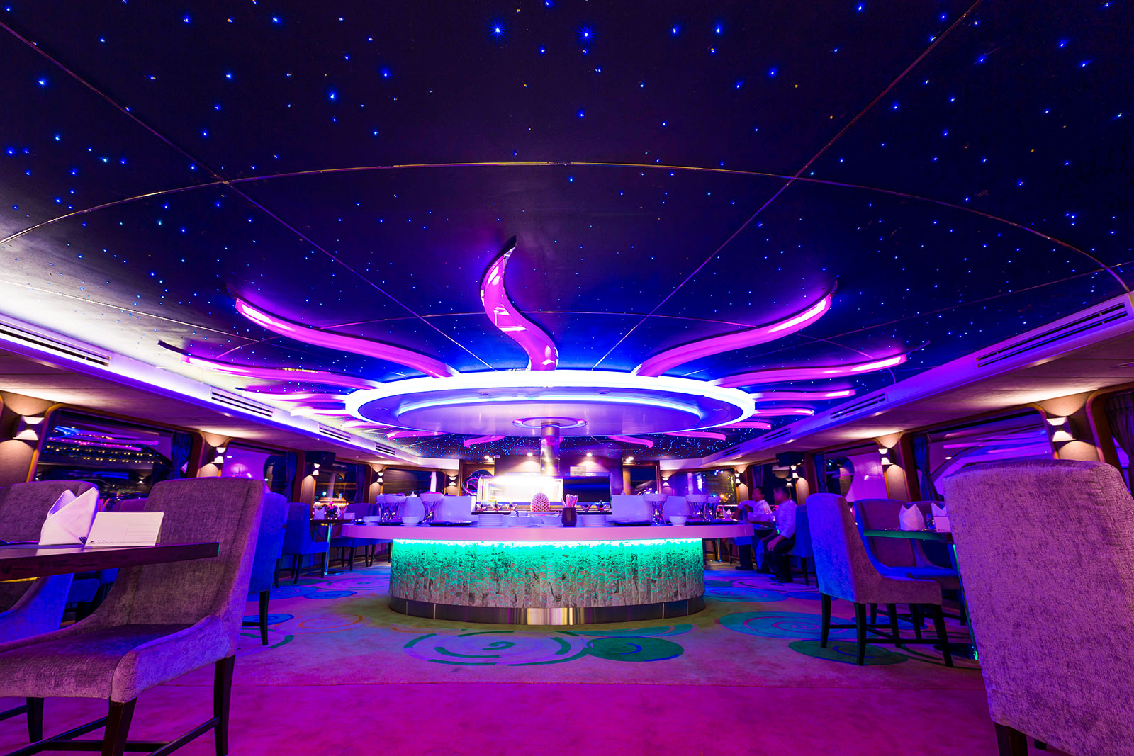 Wonderful Pearl Dinner Cruise Bangkok