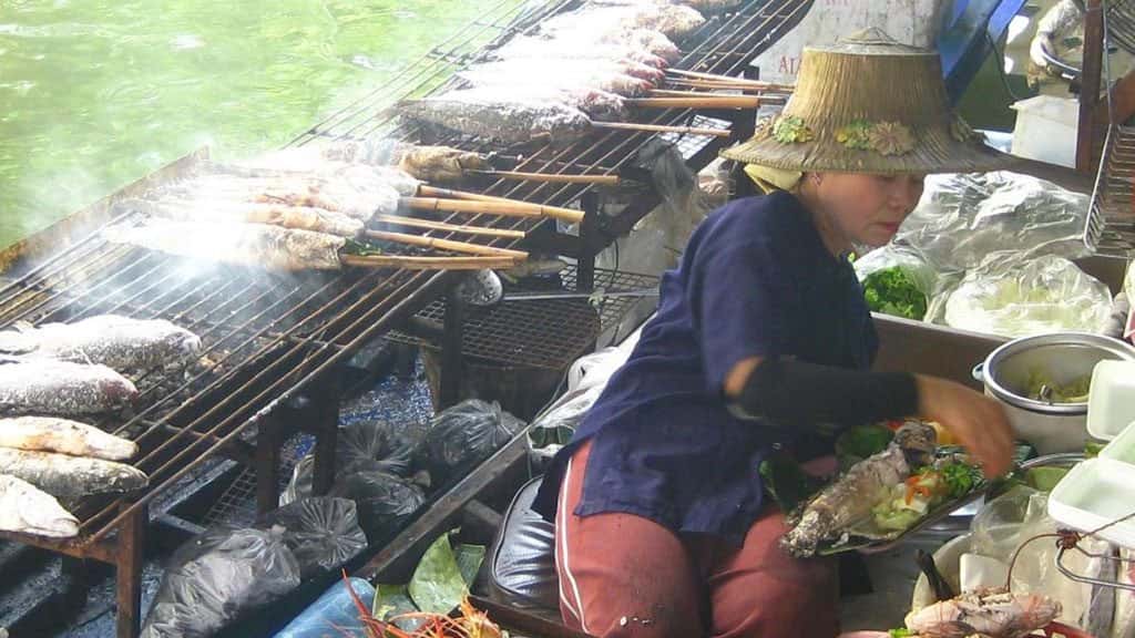 floating market, damnoen saduak