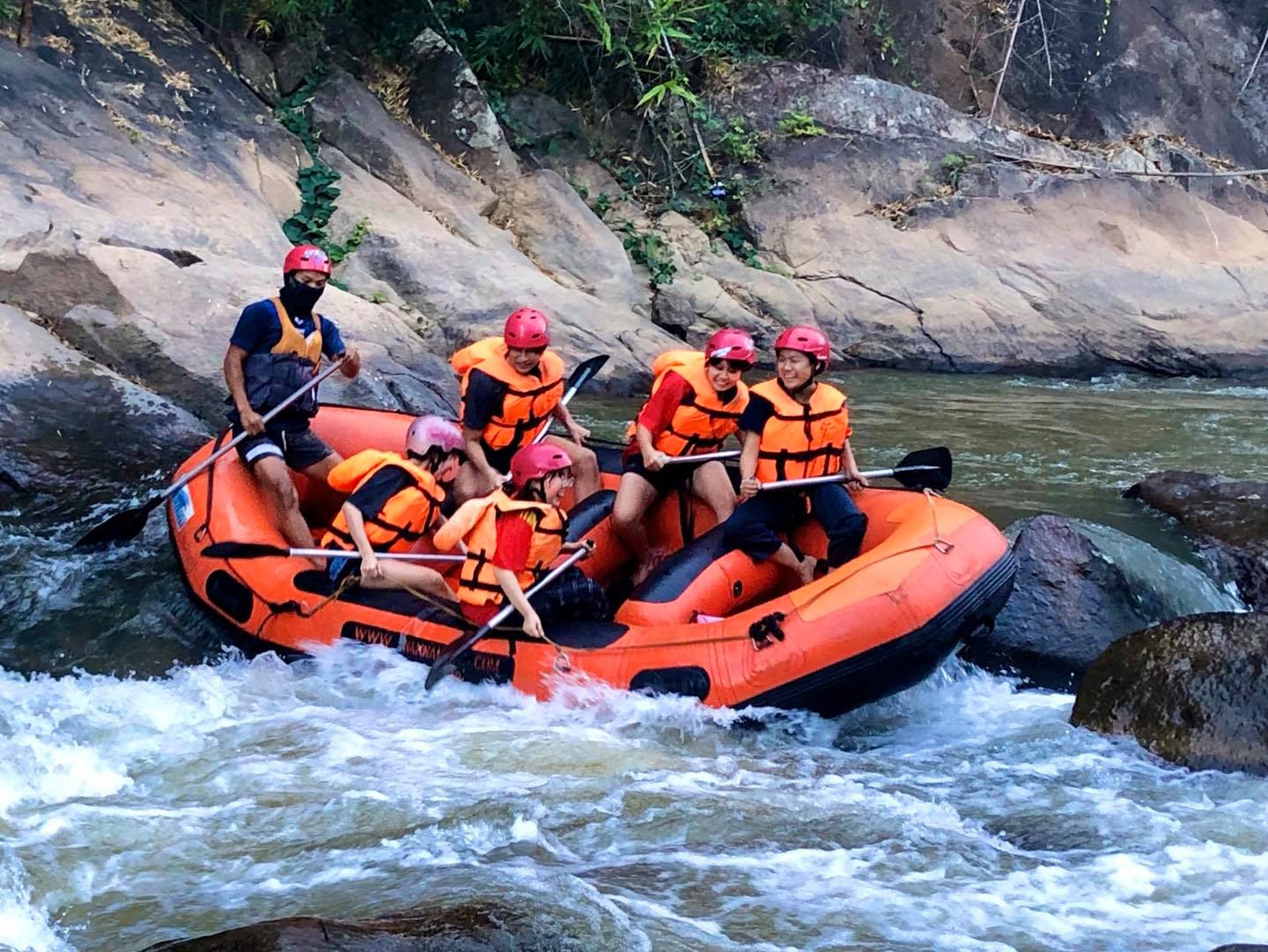 khampan rafting