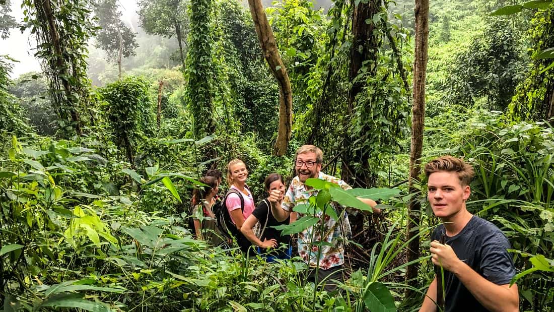 doi suthep pui national park hiking