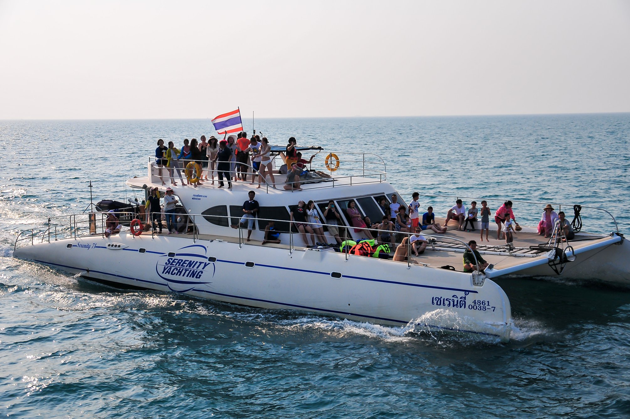 catamaran yacht cruising