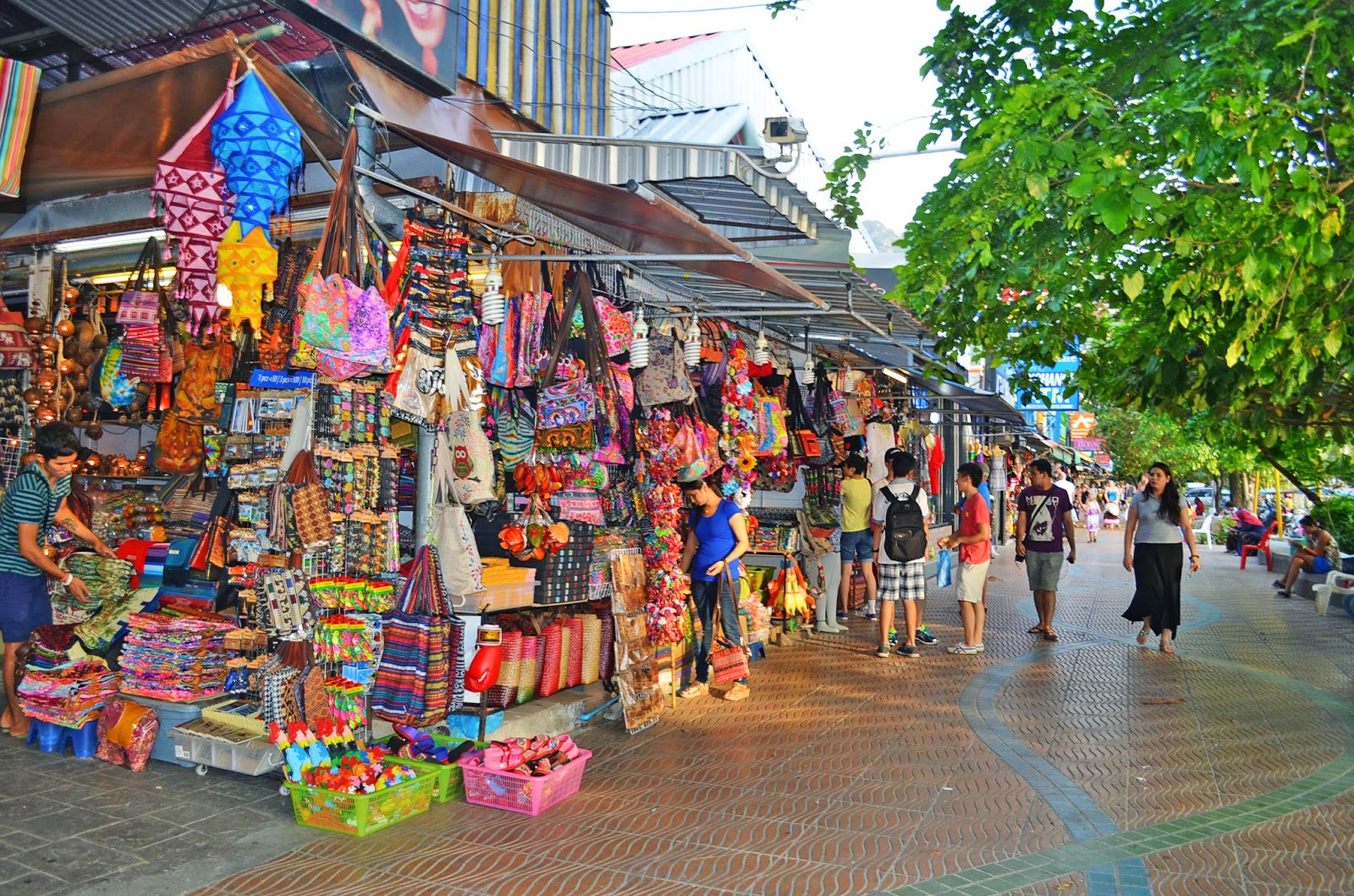 Ao Nang Walking Streets