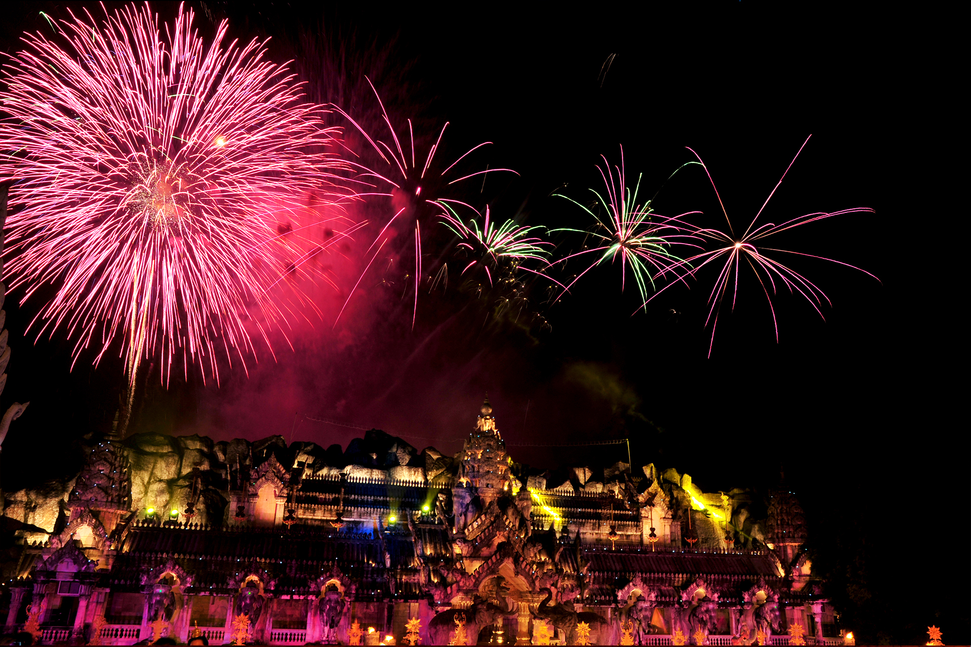 Phuket-FantaSea-Show-Ticket