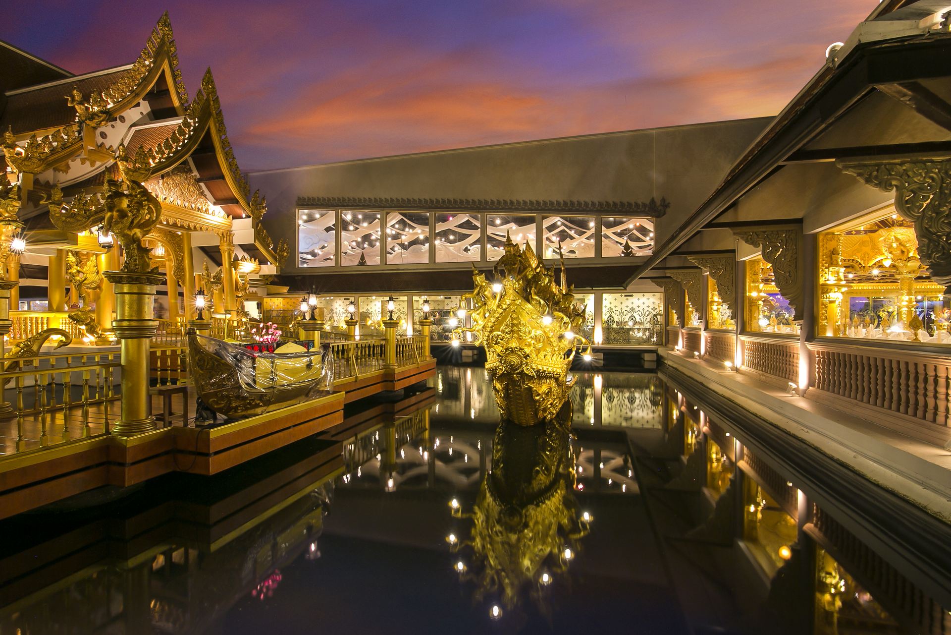 Phuket FantaSea ticket with dinner and transfer