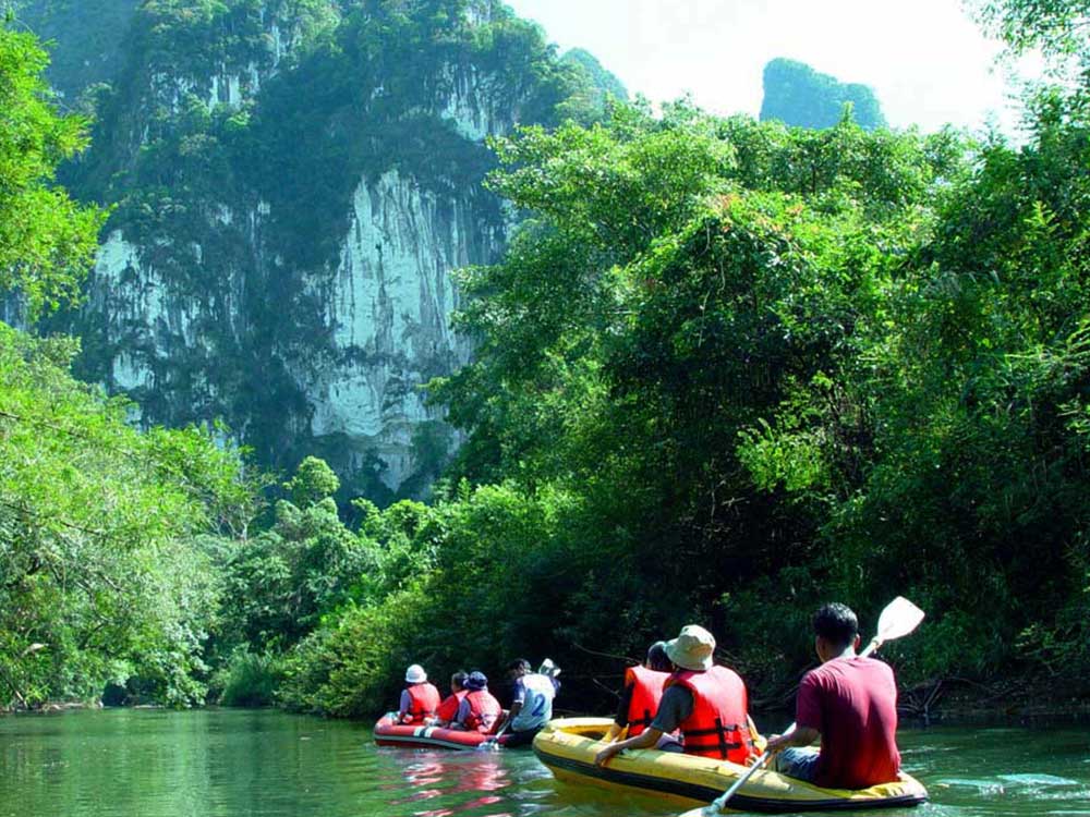 Amazing One Day Trip At Cheow Larn Lake From Khao Lak