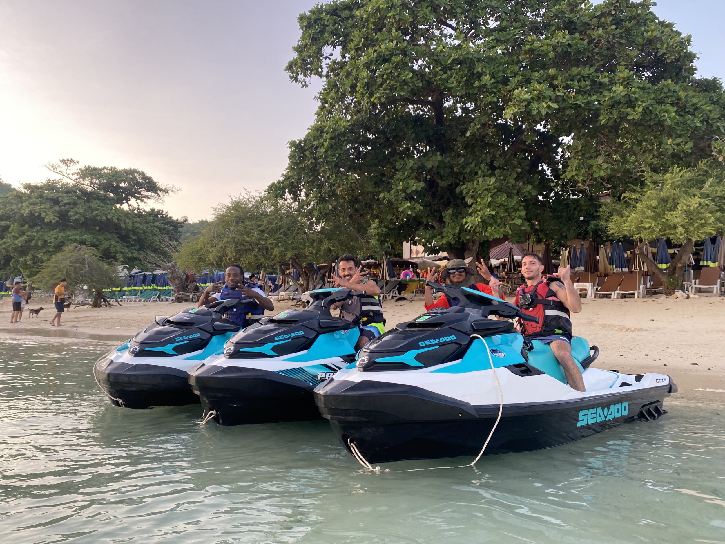 Private-Jet-Ski-Pattaya-3-Islands-Half-Day-with-Snorkeling26-scaled