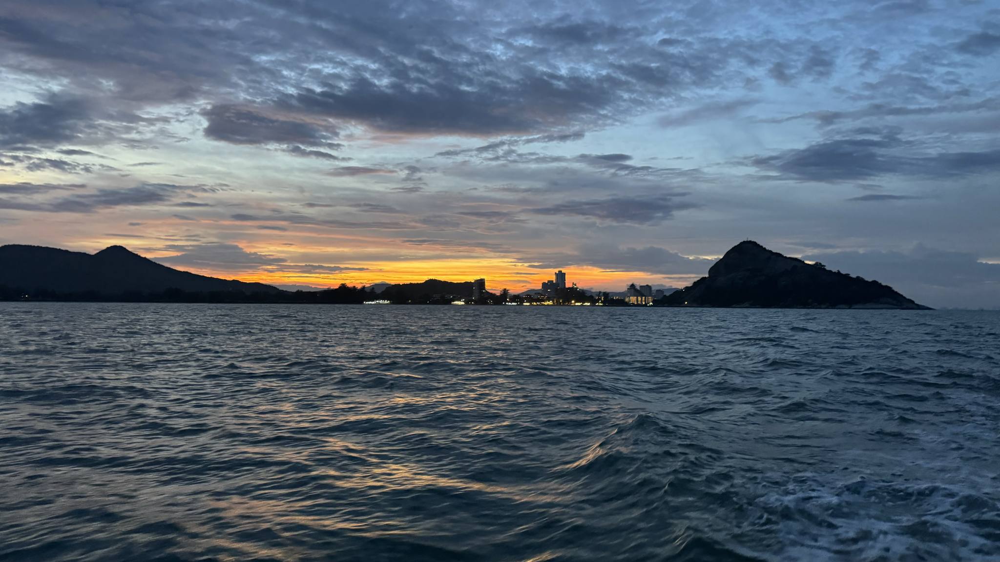 Hua Hin sunset dinner cruise