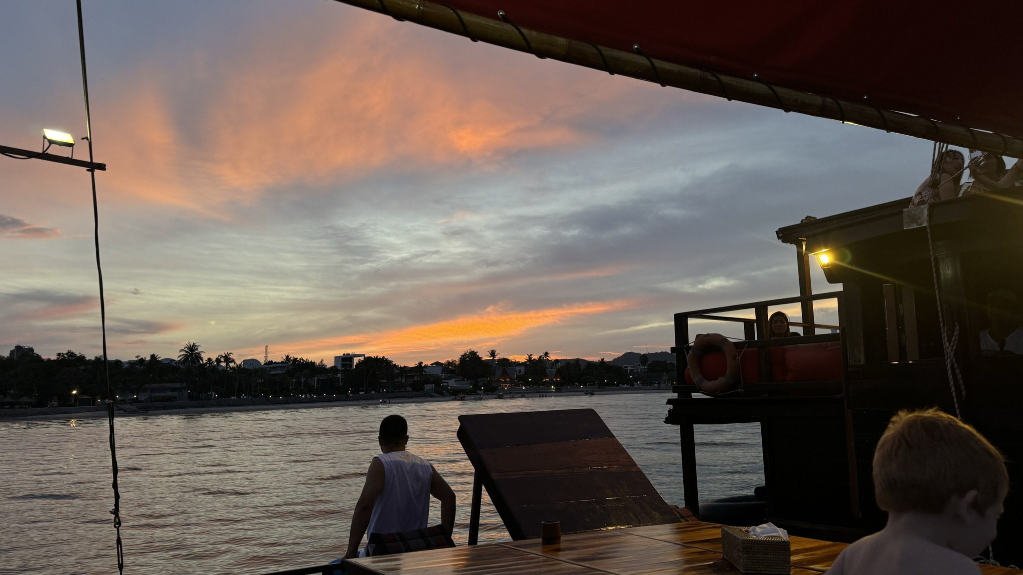 Hua Hin sunset dinner cruise
