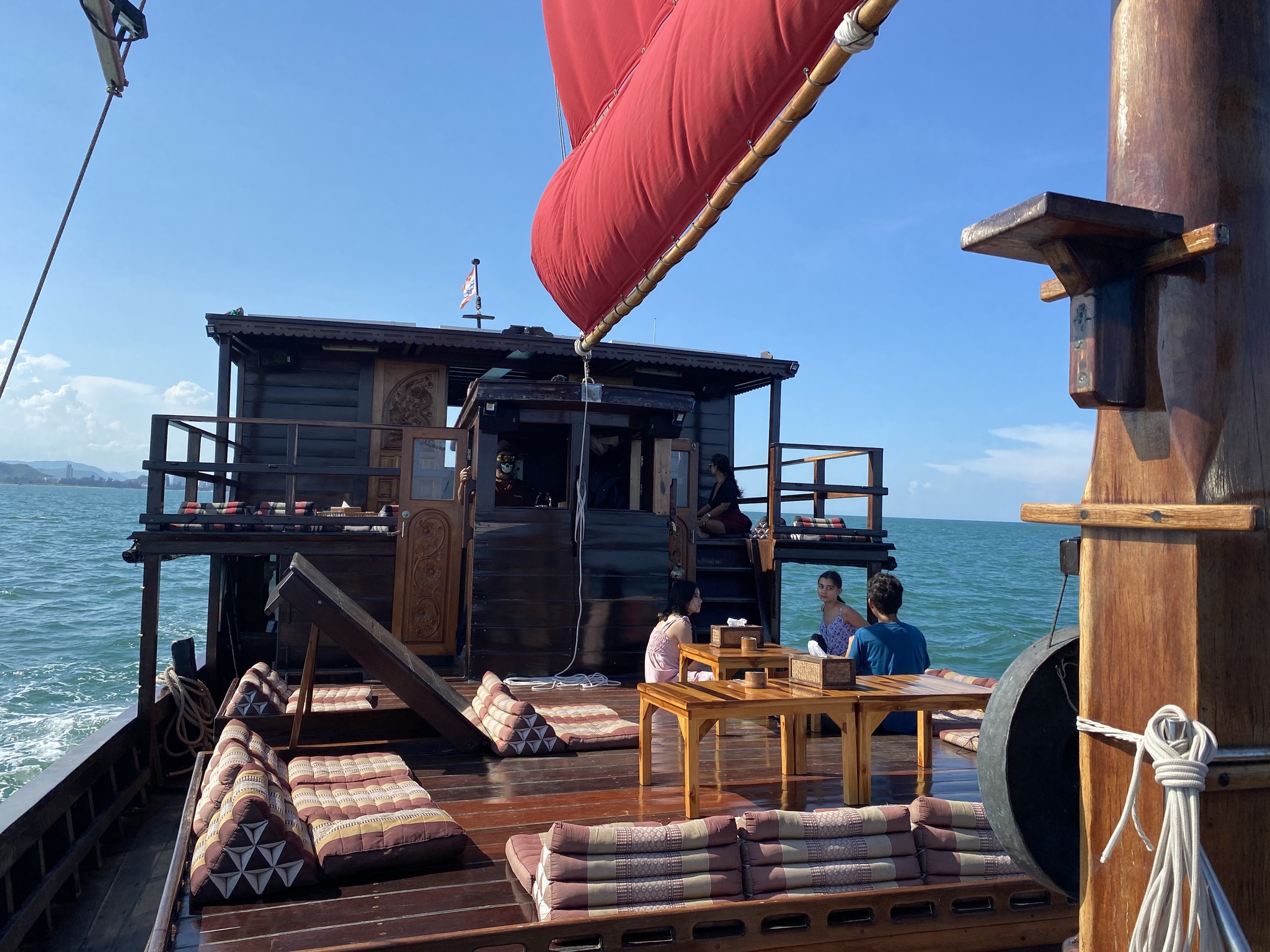 Hua Hin sunset dinner cruise
