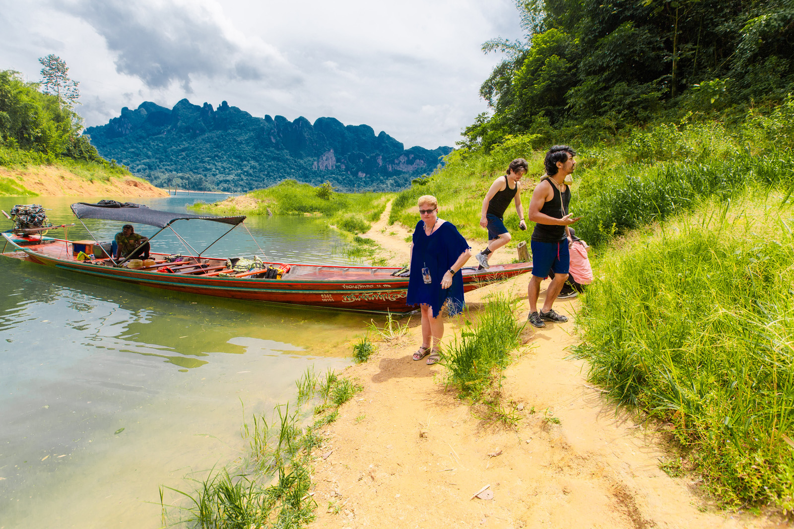 Cheow Lan Lake & Diamond Cave tour Khao Sok