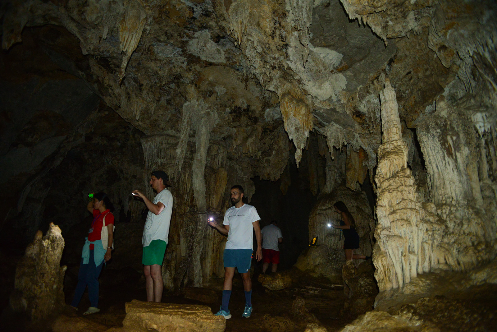 Cheow Lan Lake & Diamond Cave tour Khao Sok
