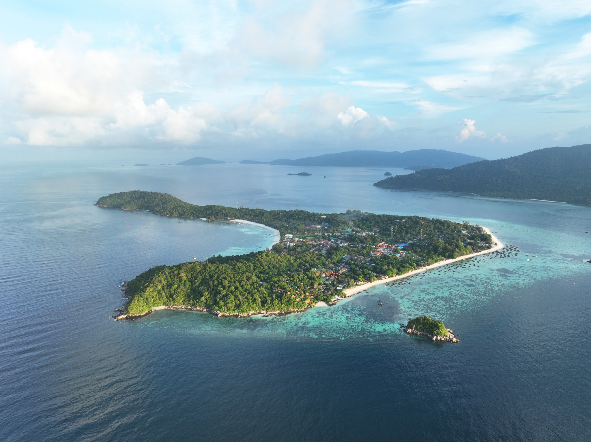 Golden Sunset Sailing Around Koh Lipe yacht cruise