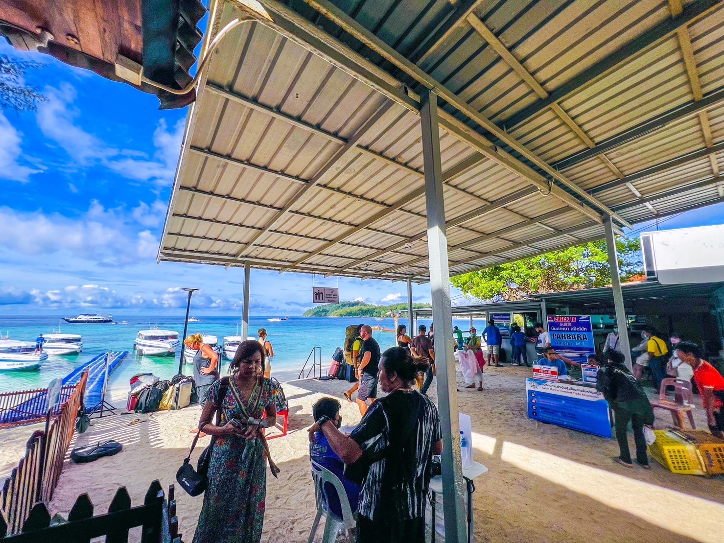Koh Lipe to Hatyai transfer speedboat van