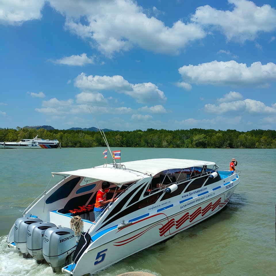 Koh Lipe to Hatyai transfer speedboat van