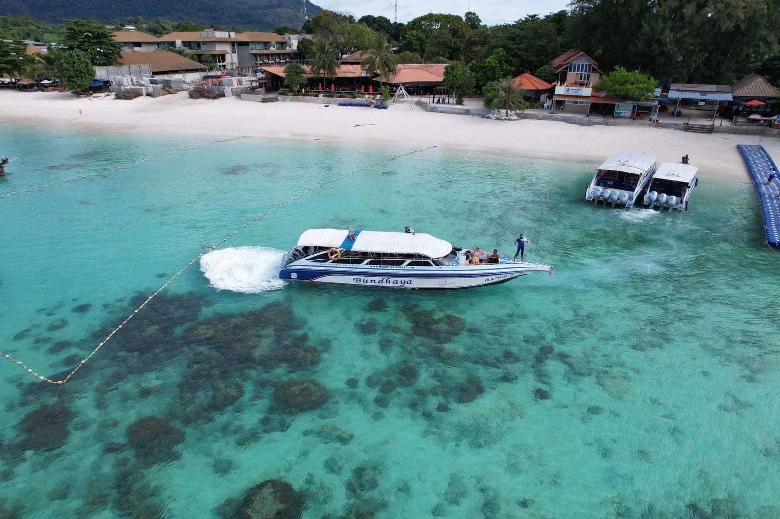 Koh Lipe to Hatyai transfer speedboat van
