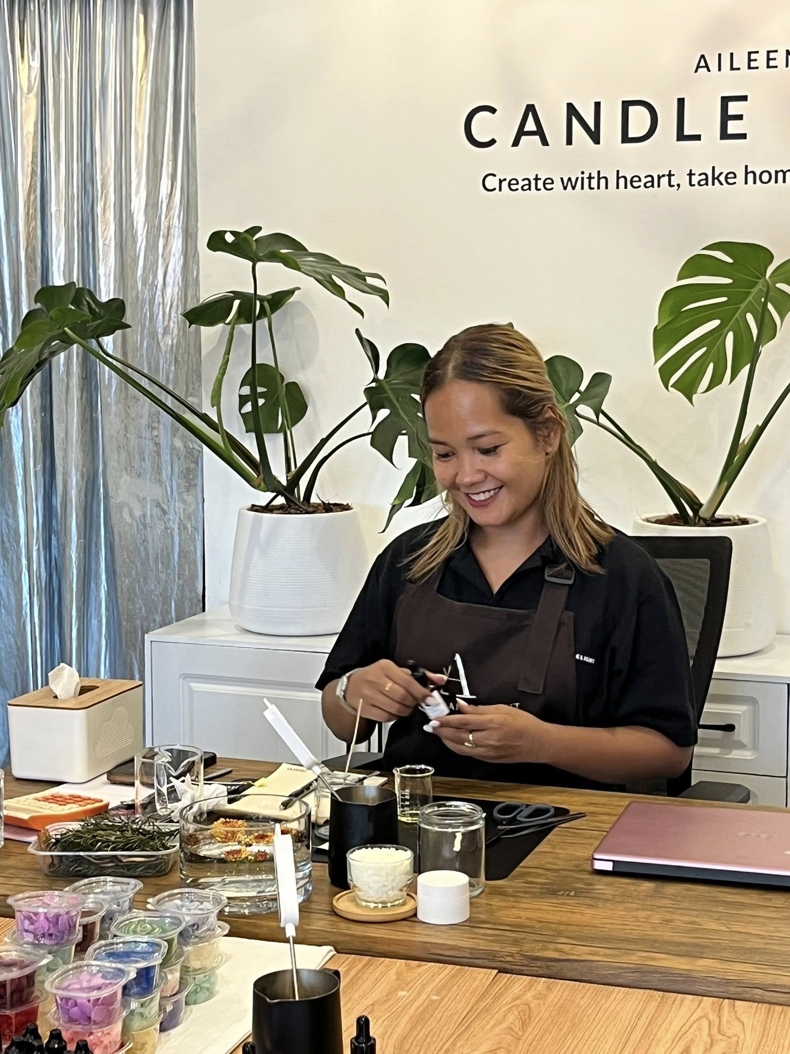 Krabi scented candle workshop