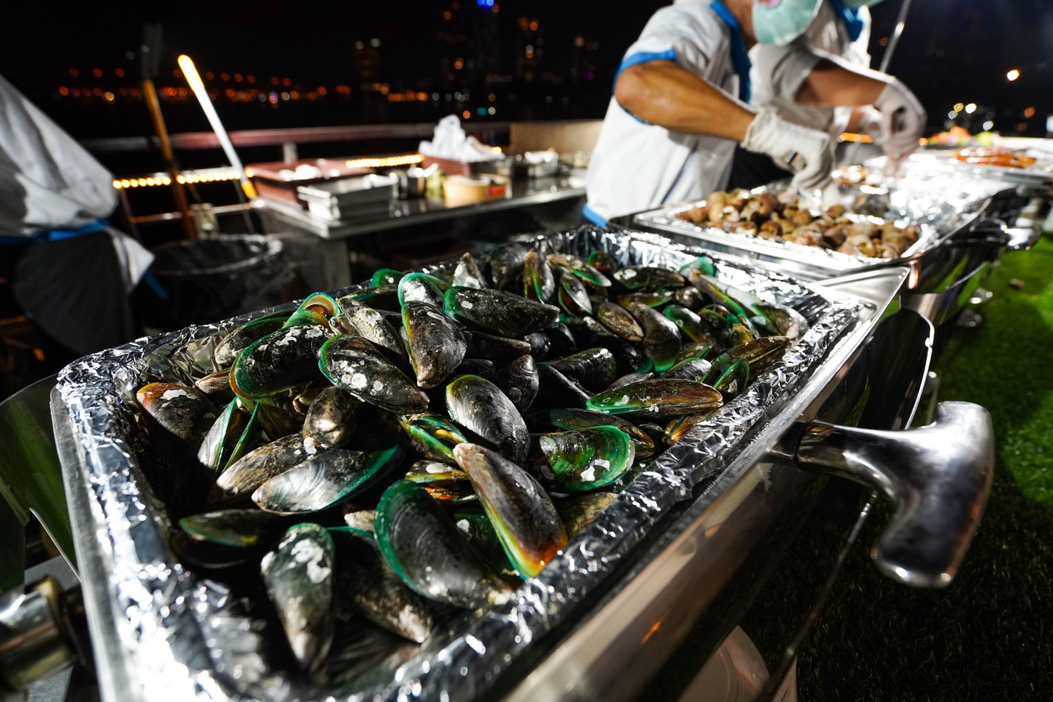 Luxury White Dinner Cruise Bangkok