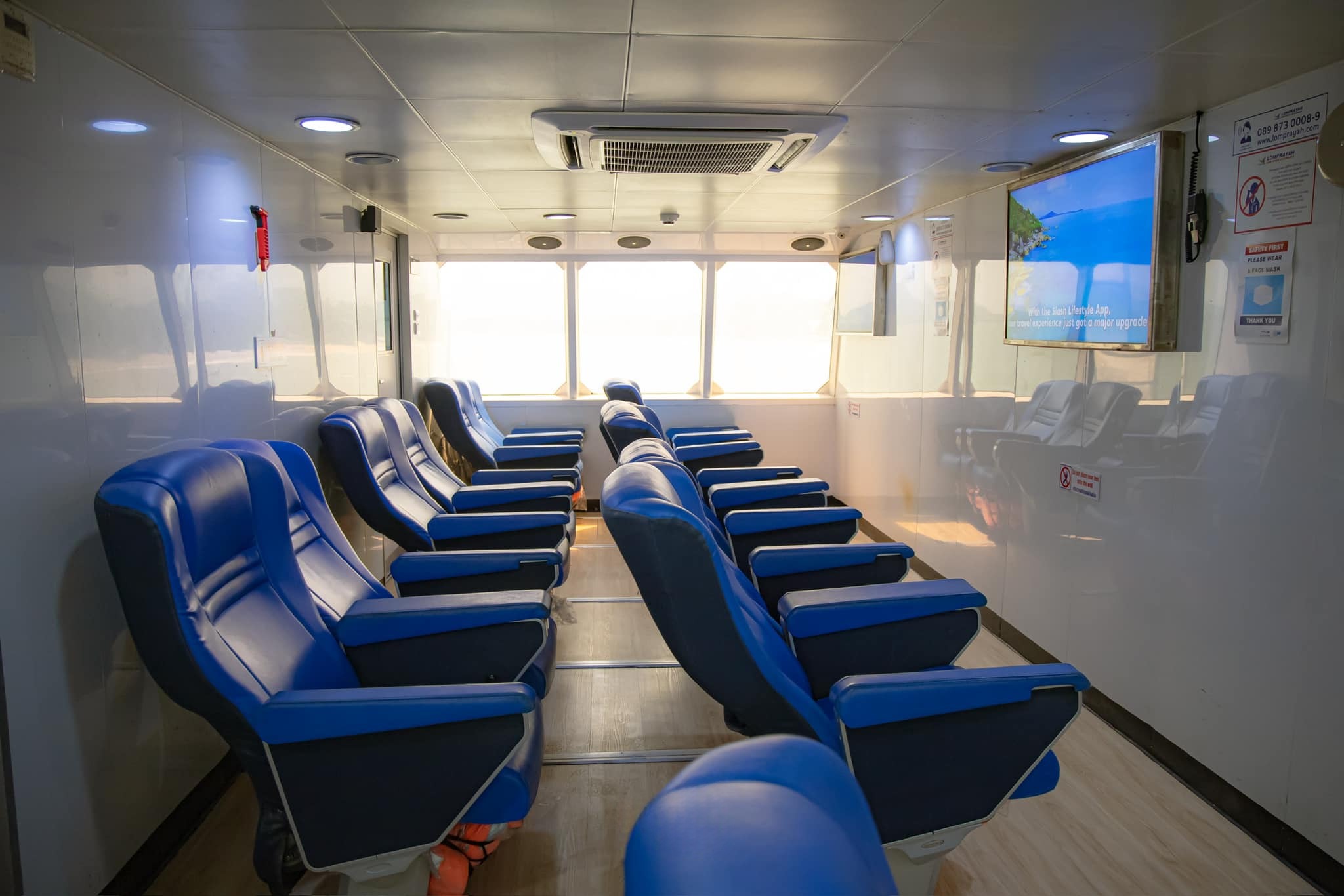Koh Phangan to Phuket Catamaran and Bus Transfer