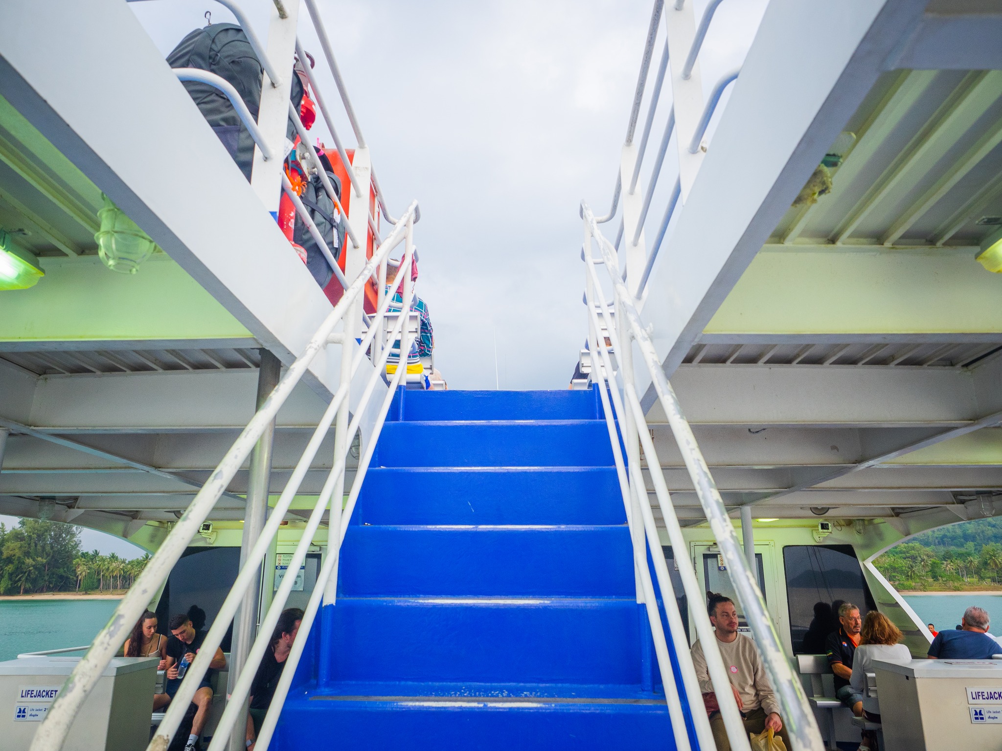 Koh Phangan to Phuket Catamaran and Bus Transfer