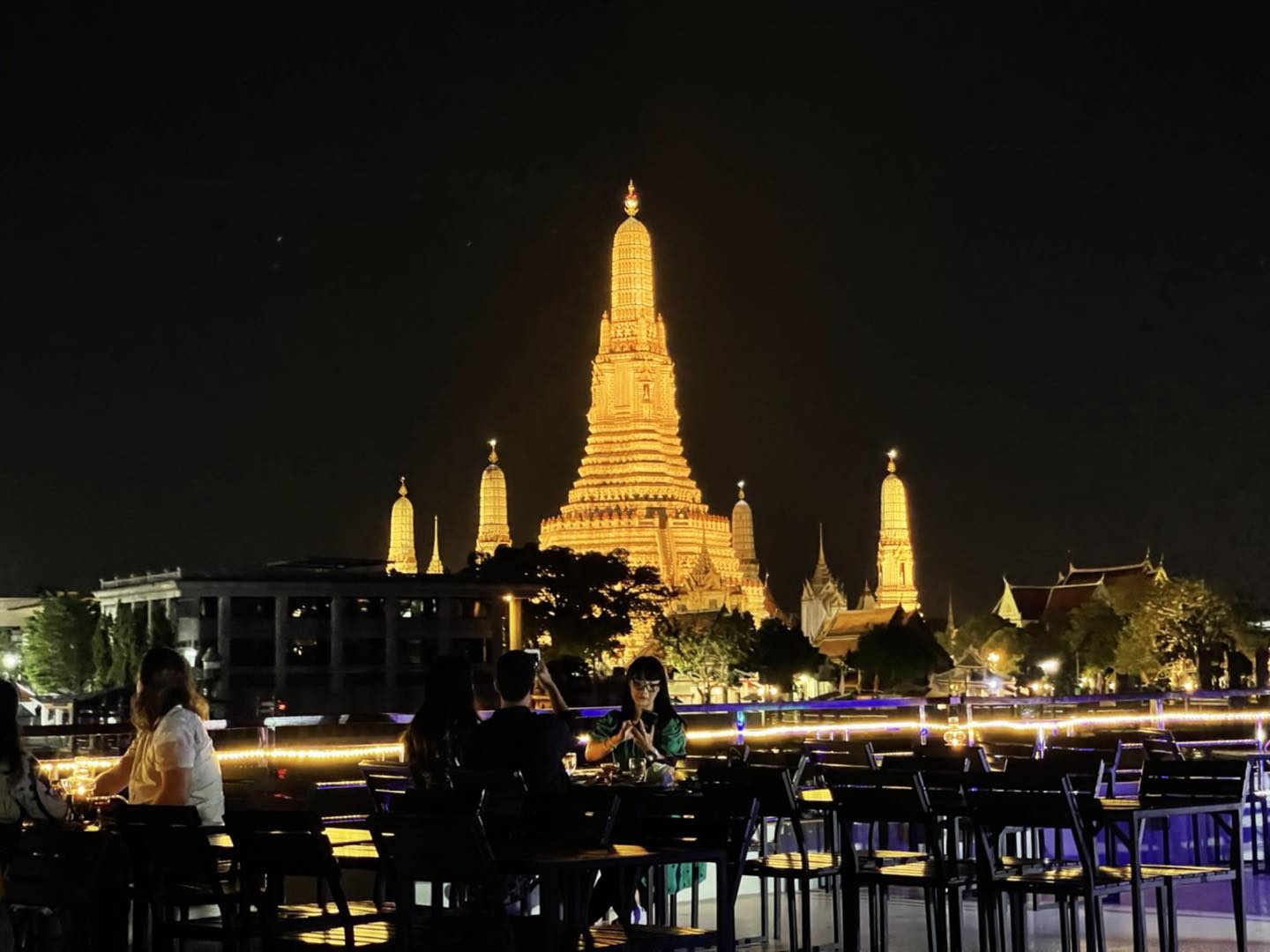 vela dinner cruise bangkok