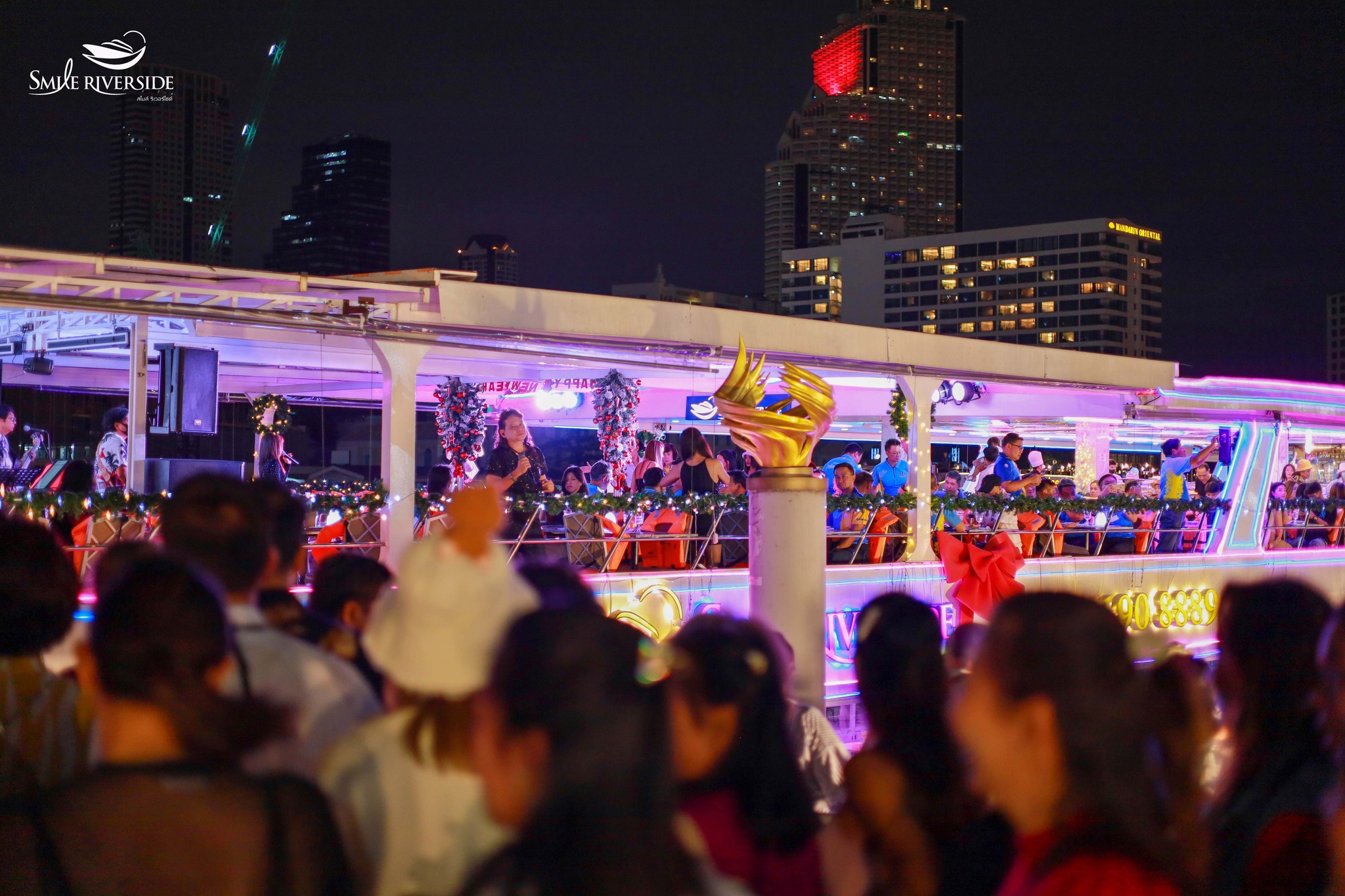Smile Riverside Dinner Cruise Bangkok