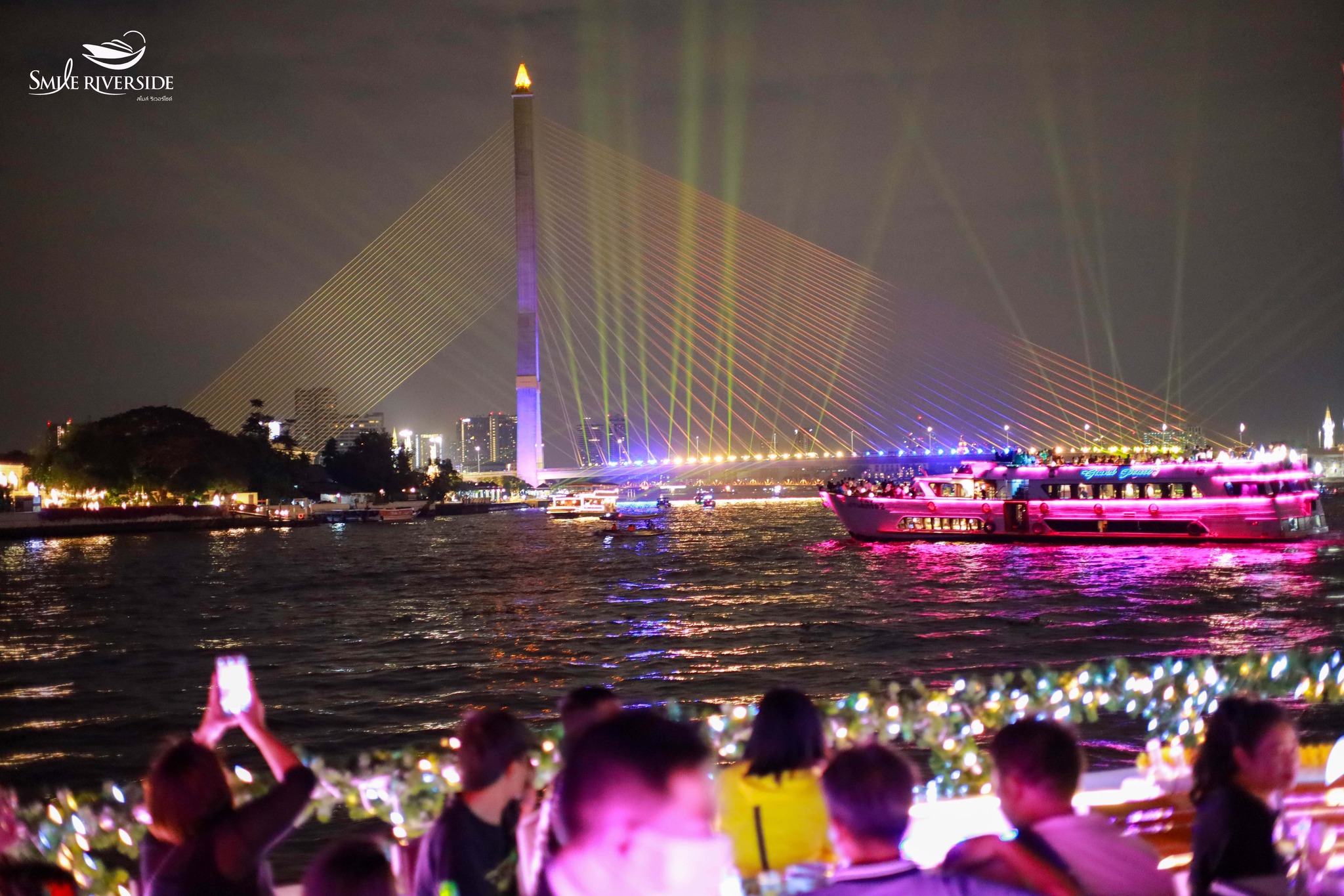Smile Riverside Dinner Cruise Bangkok