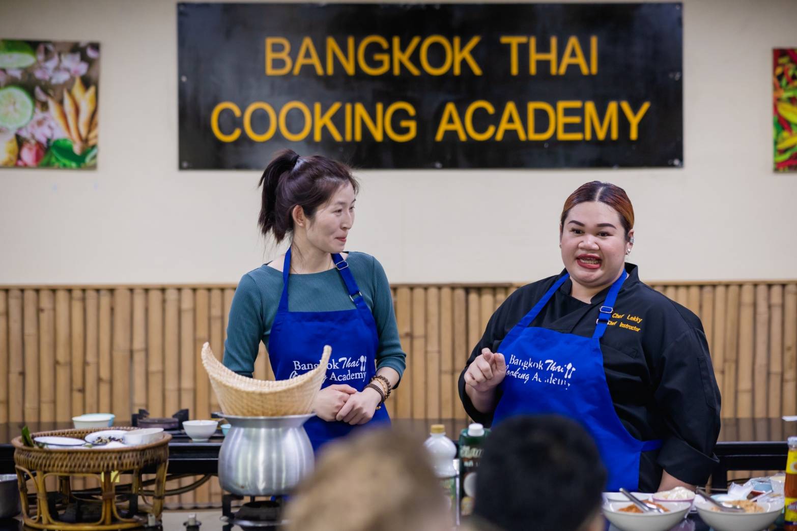 Thai cooking class On Nut market Bangkok