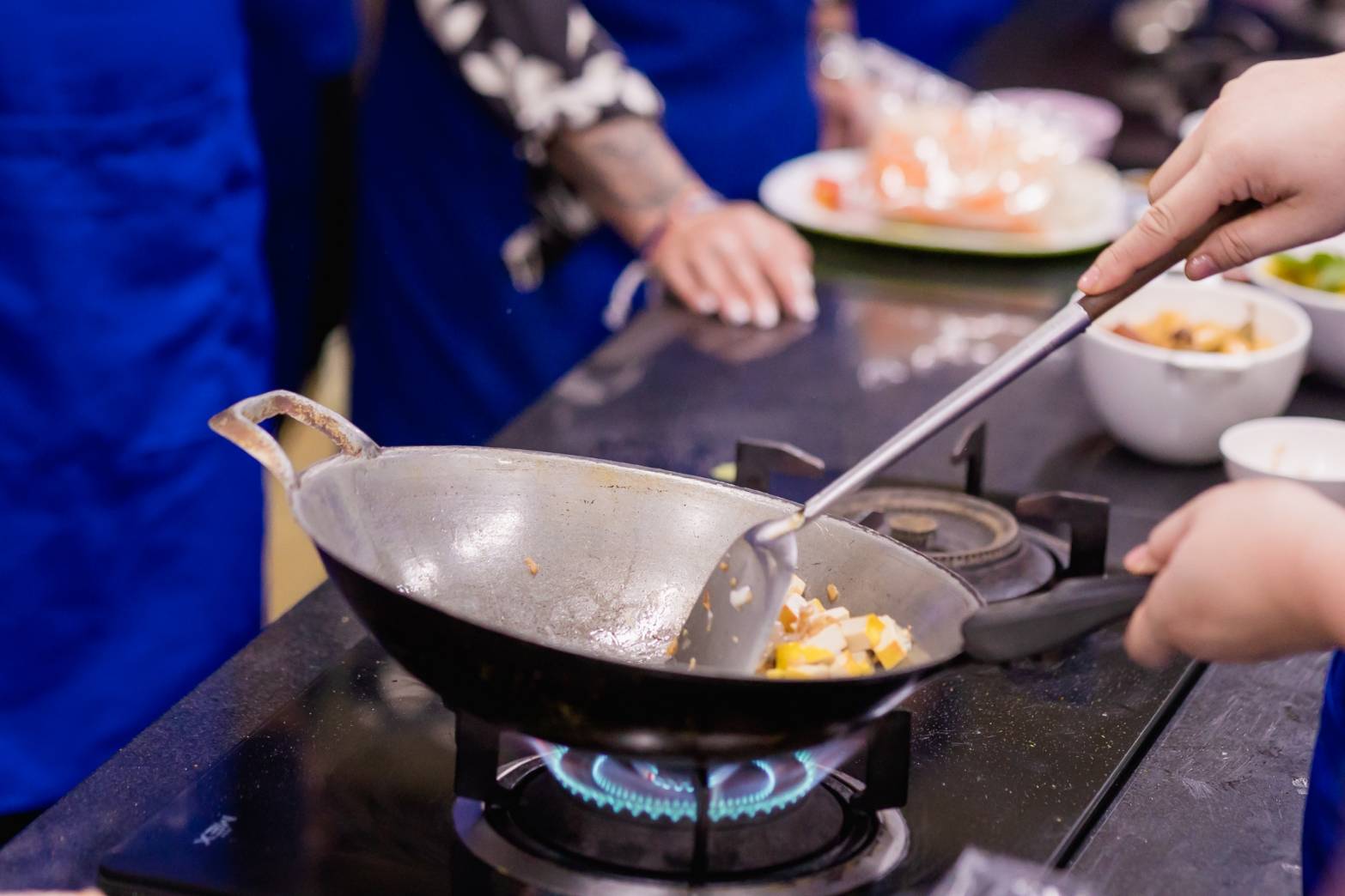 Thai cooking class On Nut market Bangkok
