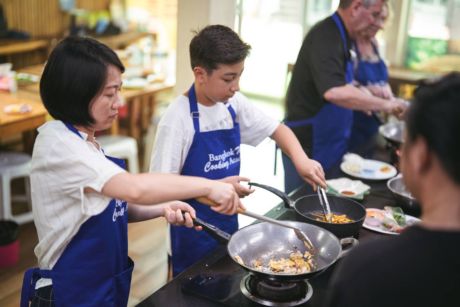Thai cooking class On Nut market Bangkok