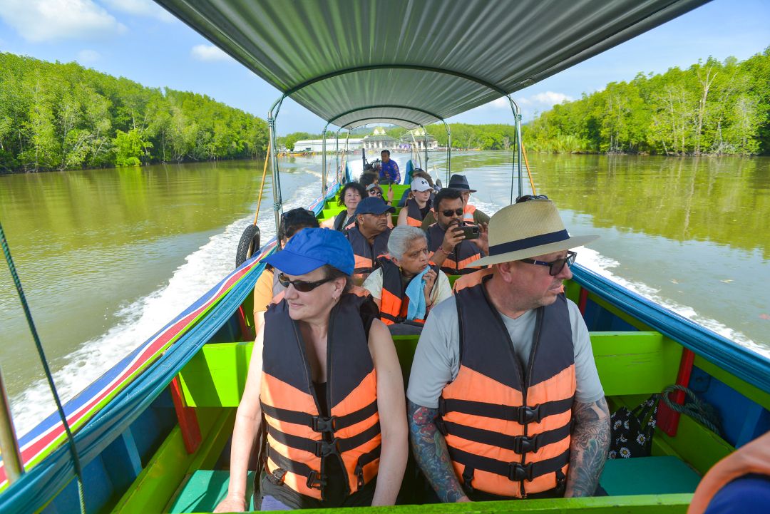James Bond Island sea canoe tour from Khao Lak