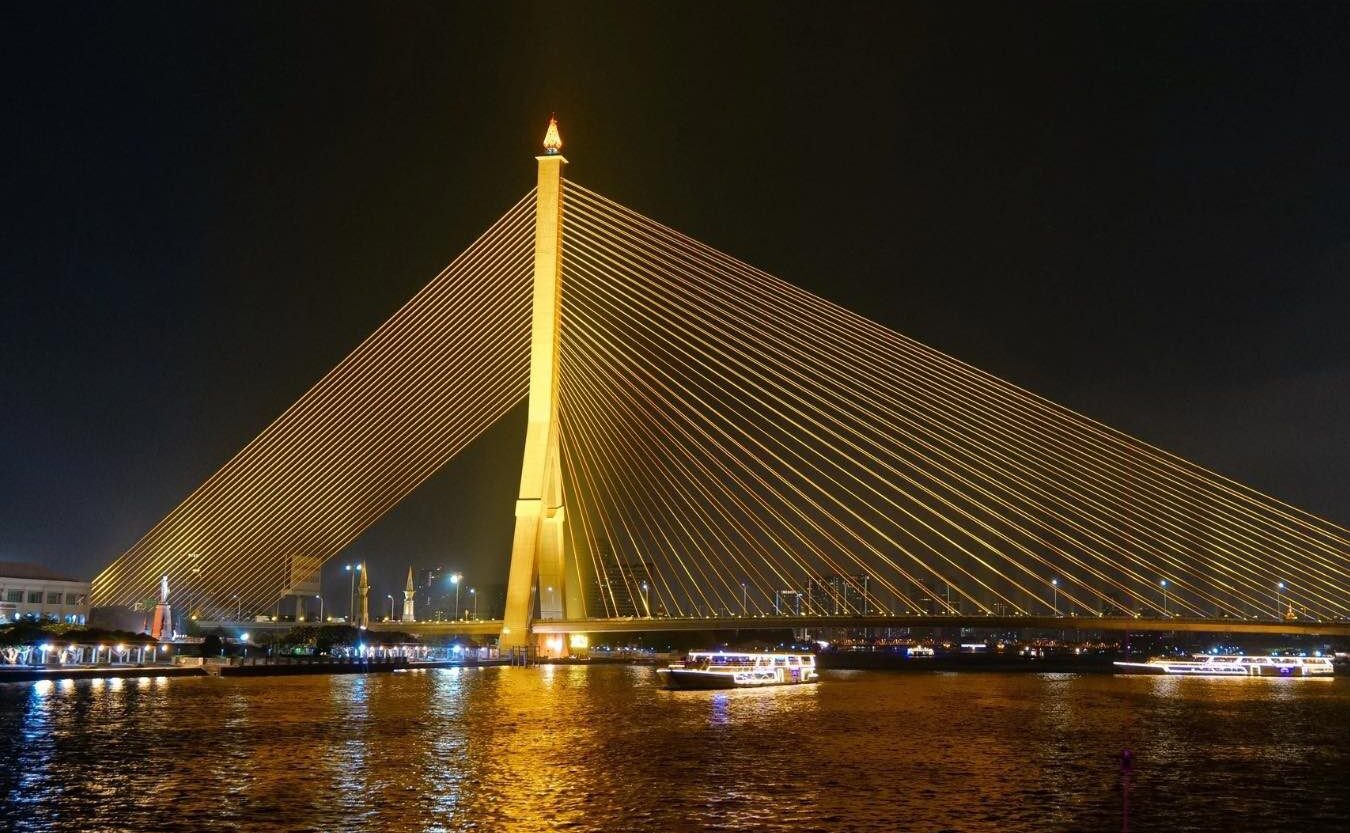 A modern landmark of light ✨, Bangkok dinner cruise