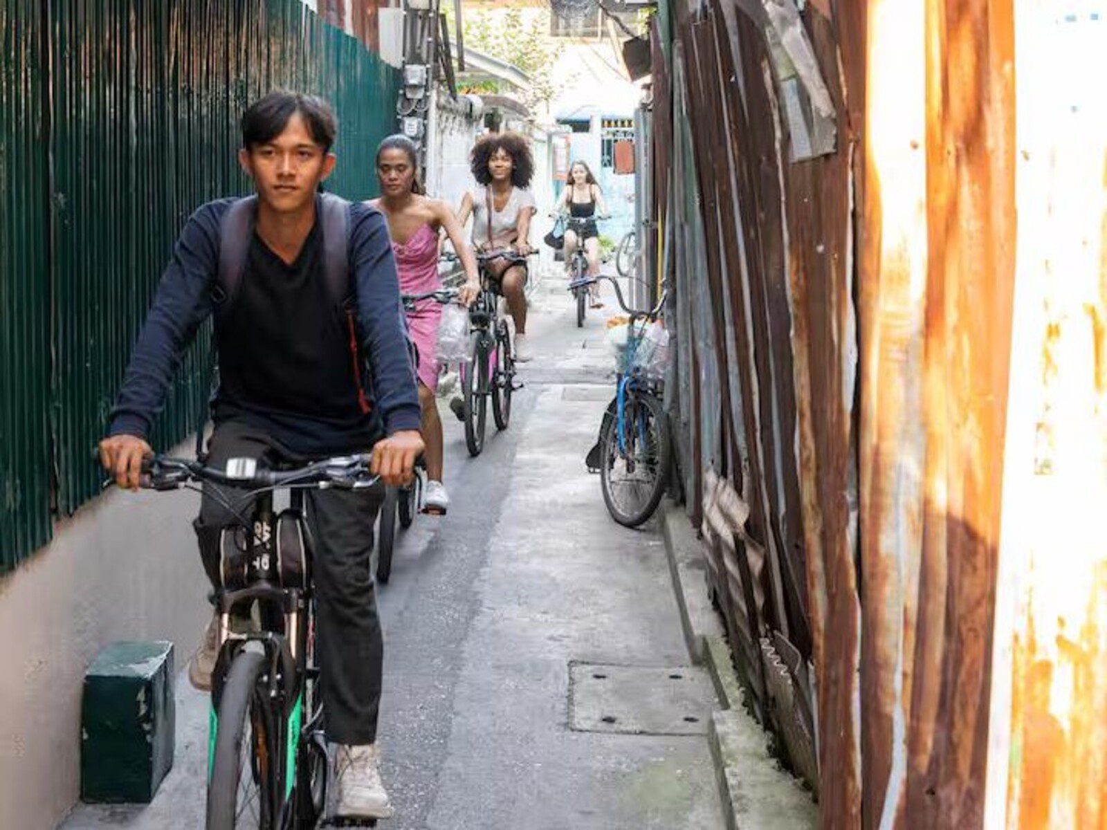 Bangkok bike street food tour