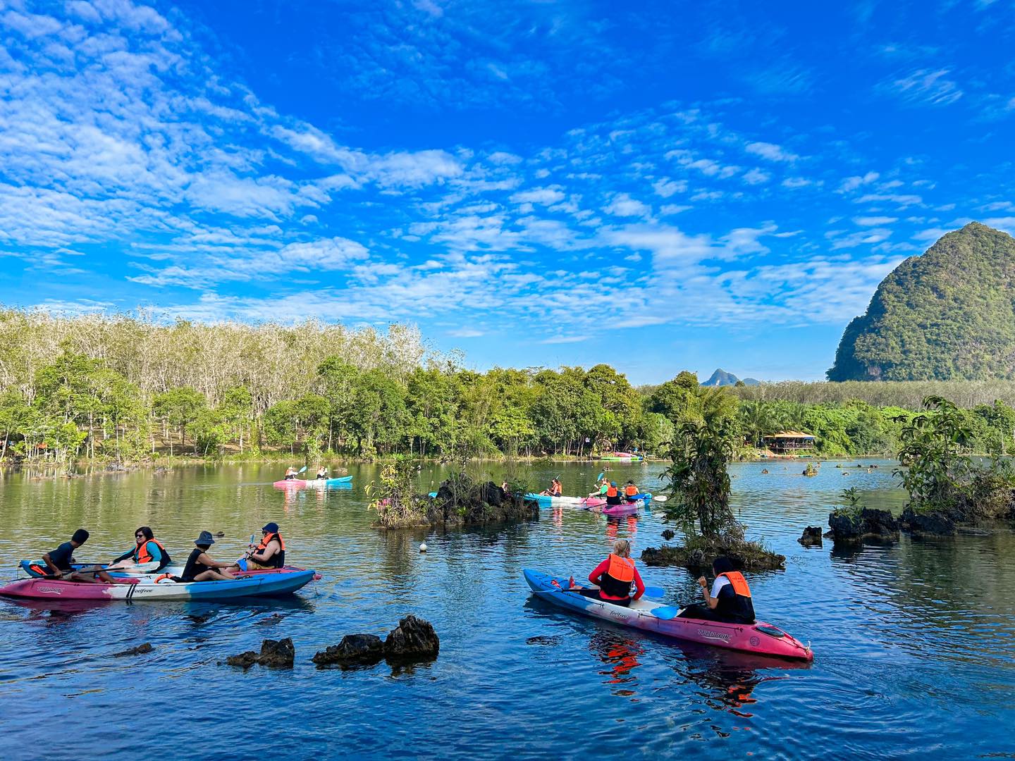 Jurassic kayaking Krabi