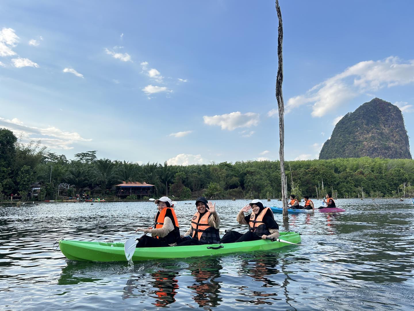 Jurassic kayaking Krabi