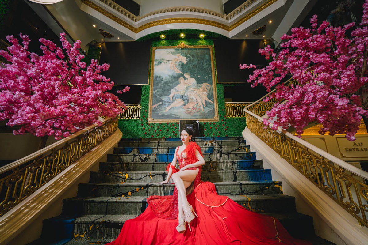 Golden Dome Cabaret Bangkok