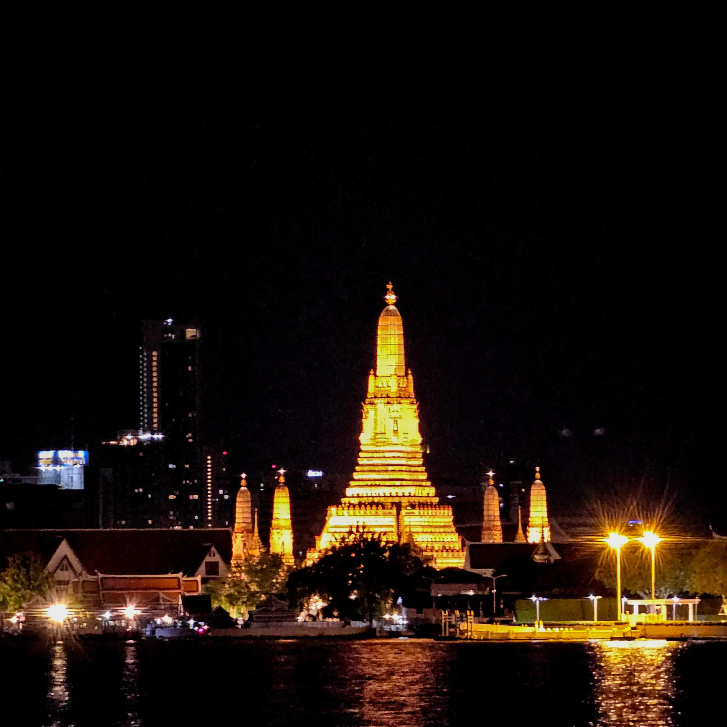 Noah Chao Phraya Sunset Cruise Bangkok