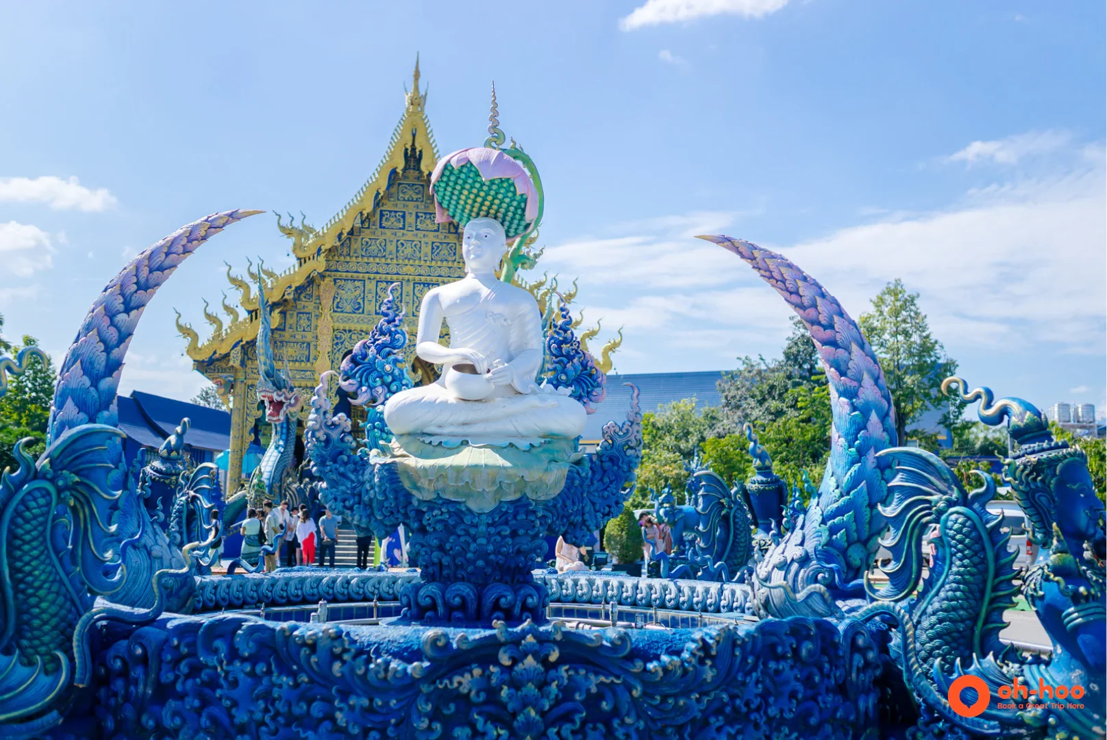 The vivid Blue Temple (Wat Rong Suea Ten), a bonus stop on a Chiang Rai white temple day tour