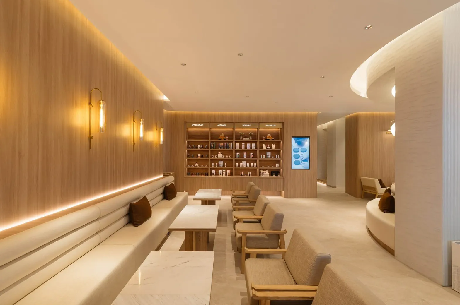 Makkha Heritage Asok massage