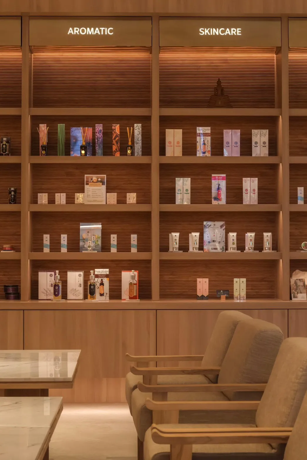 Makkha Heritage Asok massage