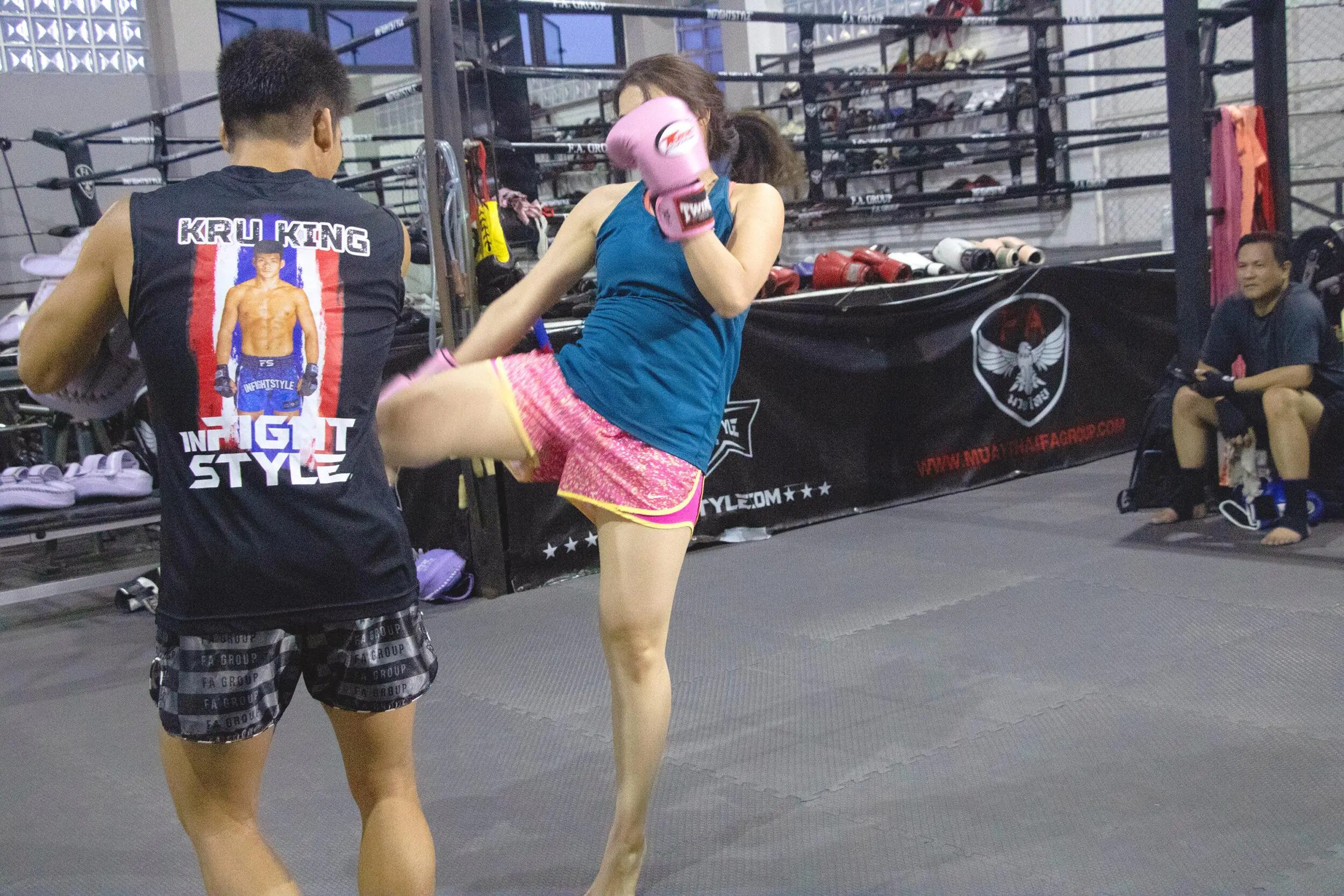 Muay Thai training with fighters Bangkok